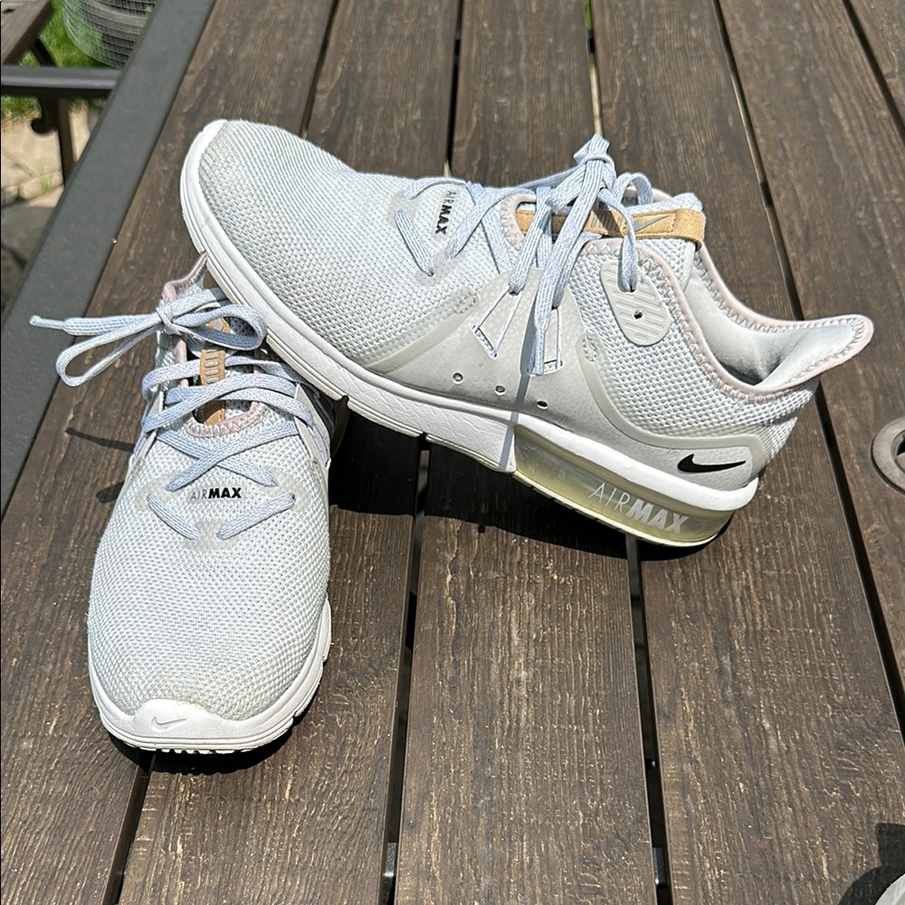 Nike Air Max Sequent 3 running training shoes size 9